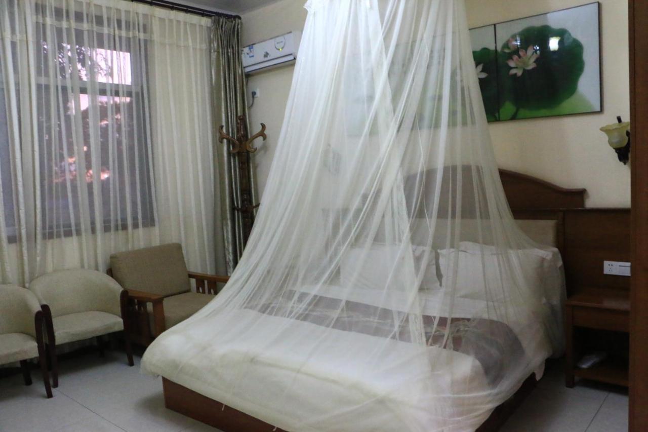 Oriental Swan Hotel Livingstone Bagian luar foto